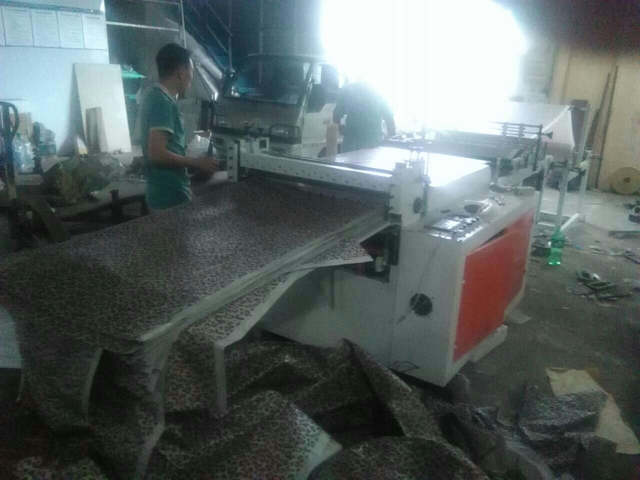 袋制袋機(jī)圖片/袋制袋機(jī)樣板圖 (2)