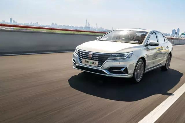 新能源車 出租 榮威純電 5座圖片/新能源車 出租 榮威純電 5座樣板圖 (4)