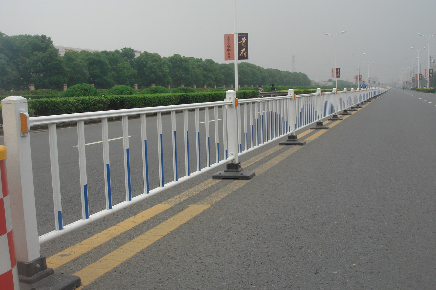 公路甲型護欄乙型護欄 港式護欄圖片