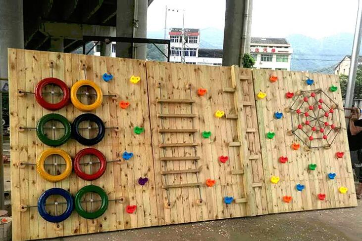 幼兒園木質(zhì)蕩橋兒童實(shí)木攀爬架游樂(lè)圖片