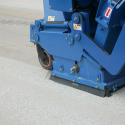 移動(dòng)式拋丸機(jī)圖片