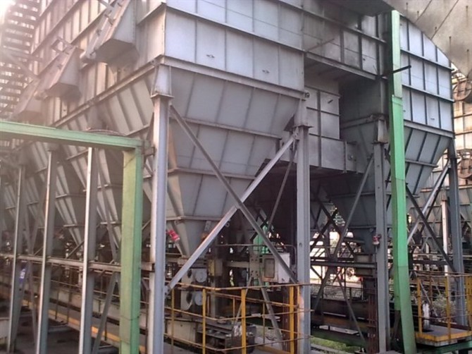 反吹風(fēng)袋式除塵器圖片/反吹風(fēng)袋式除塵器樣板圖 (1)