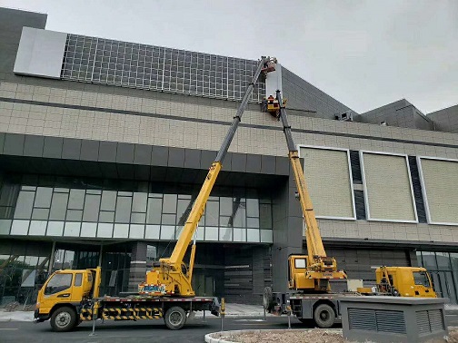 广州高空车租赁服务专业提供 高空作业车升降平台 专业租赁公司图片