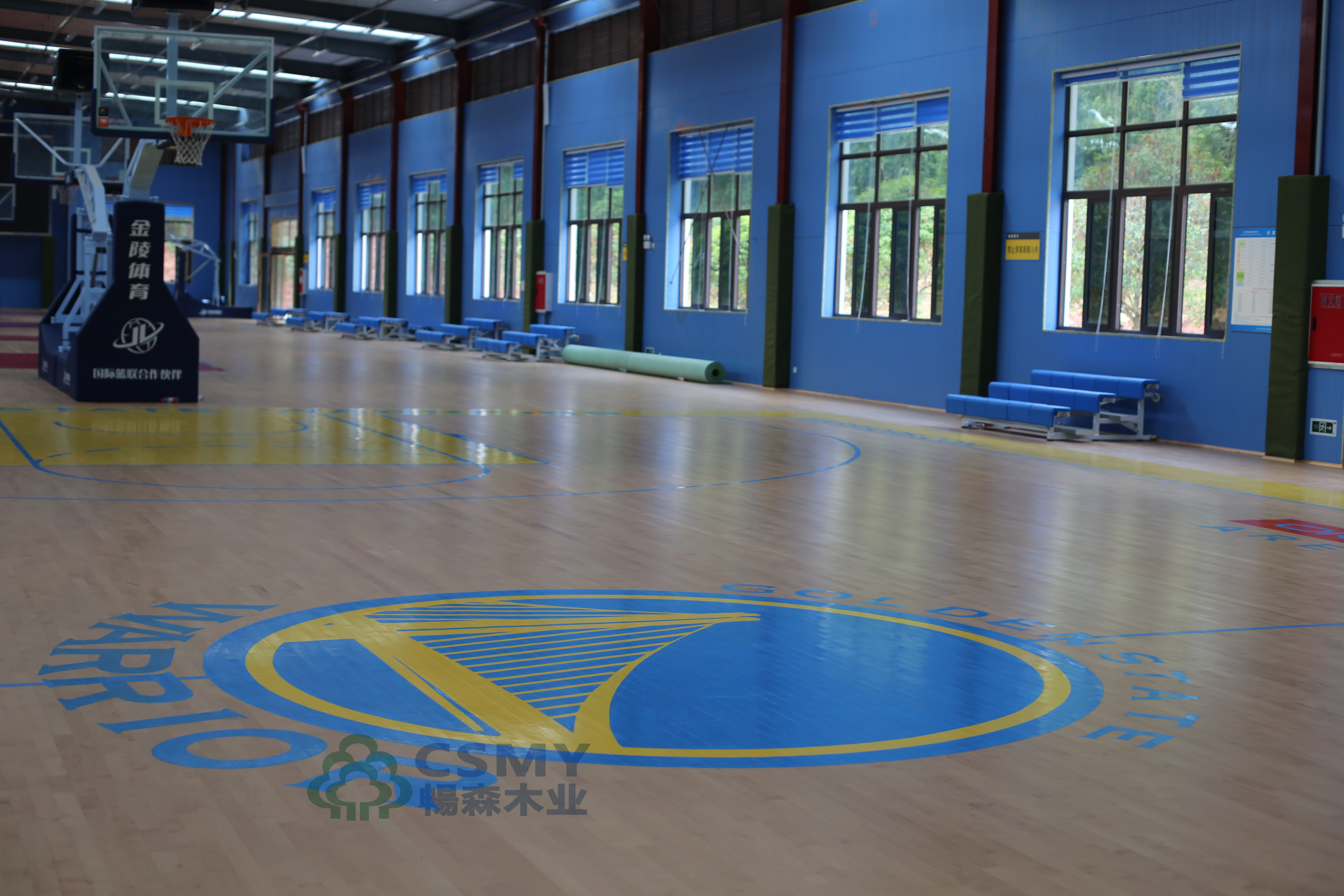 提高運(yùn)動(dòng)木地板企業(yè)的綜合競(jìng)爭(zhēng)能力