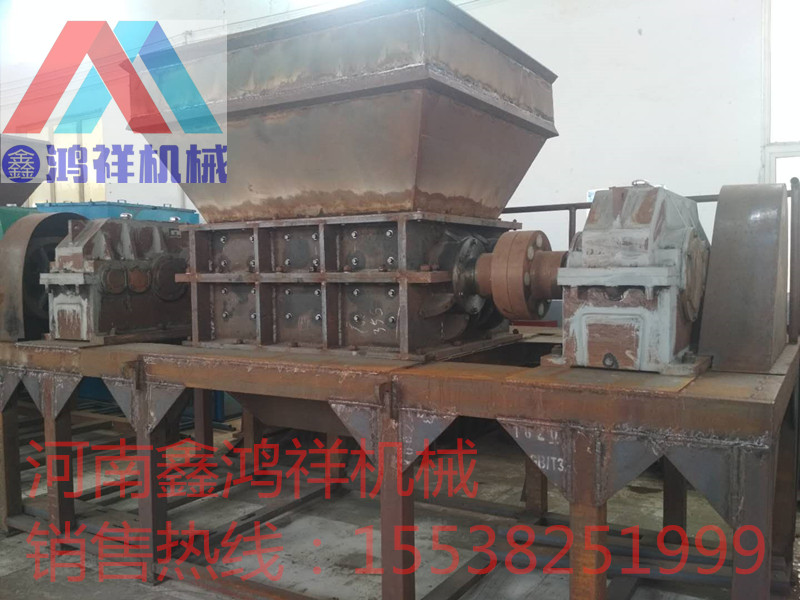 木材撕碎機(jī)圖片