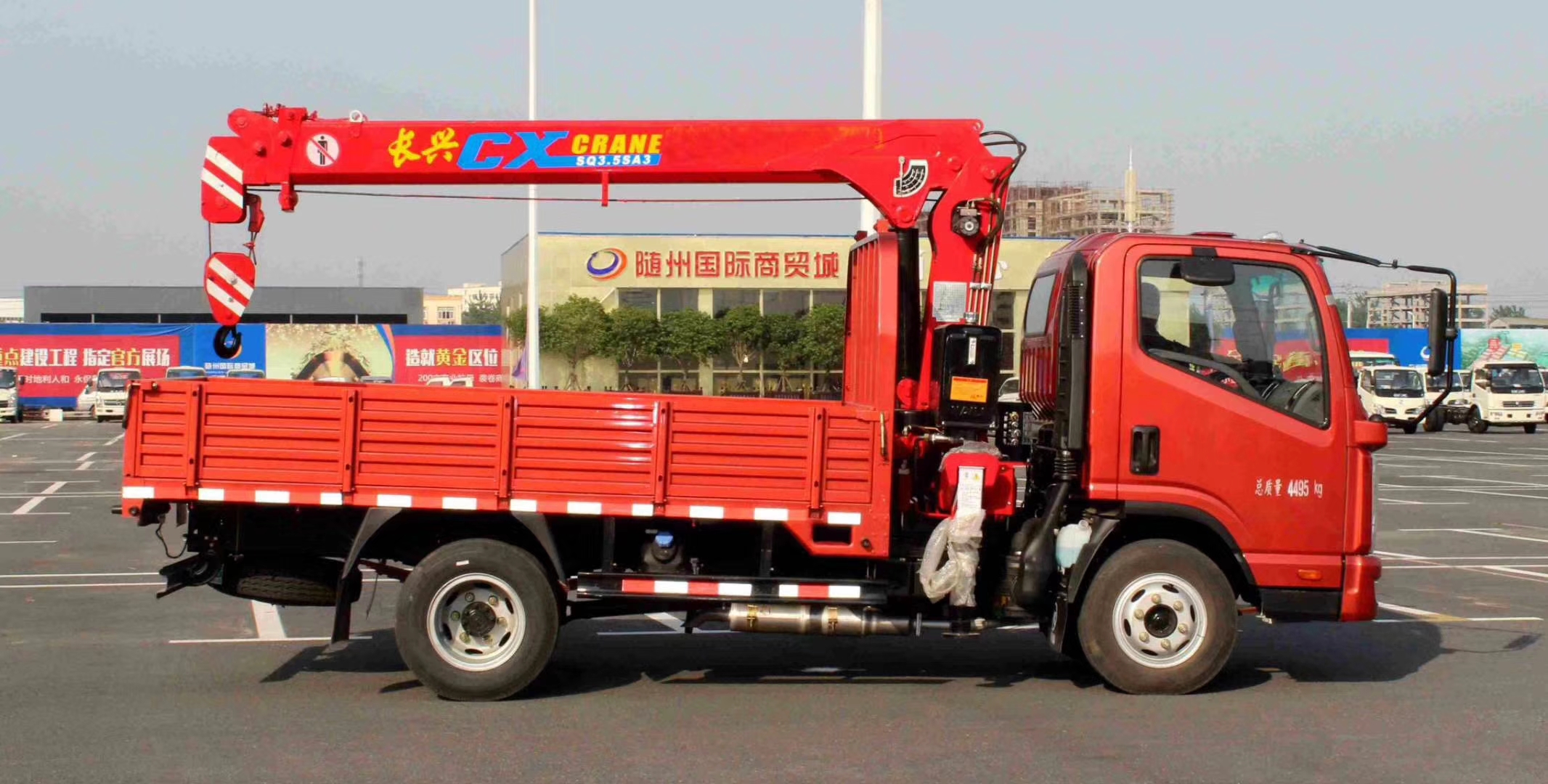 湖北藍(lán)牌隨車吊凱馬批發(fā) 藍(lán)牌隨車吊凱馬廠家   湖北藍(lán)牌隨車吊凱馬價(jià)格   藍(lán)牌隨車吊凱馬報(bào)價(jià)  藍(lán)牌隨車吊凱