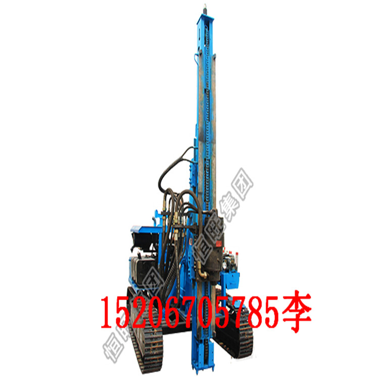 光伏打樁機(jī)圖片