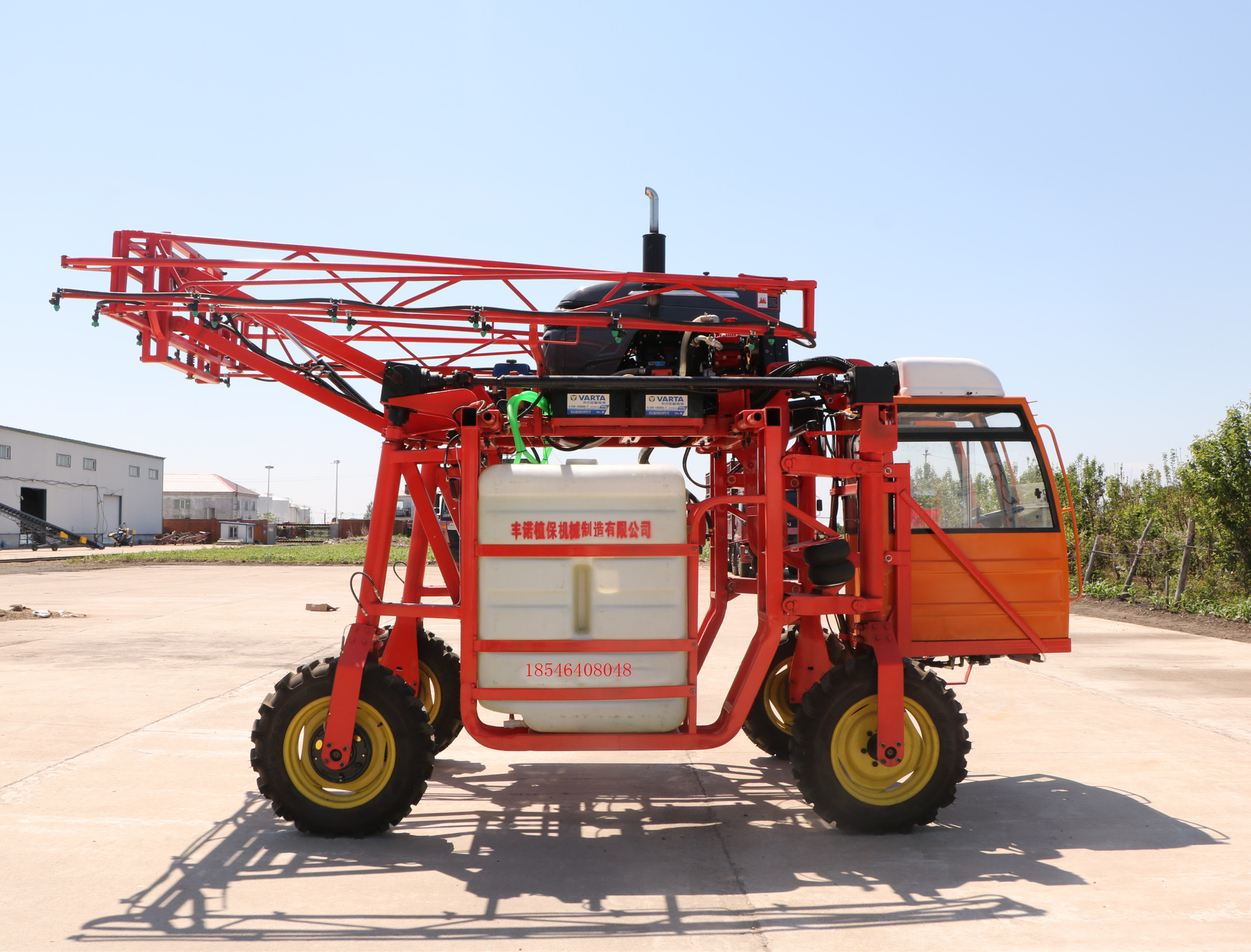 自走式高架打藥機(jī)可安裝中耕施肥去雄機(jī)械