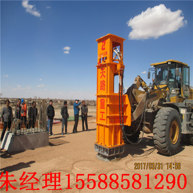 天津液壓夯實(shí)機(jī)圖片