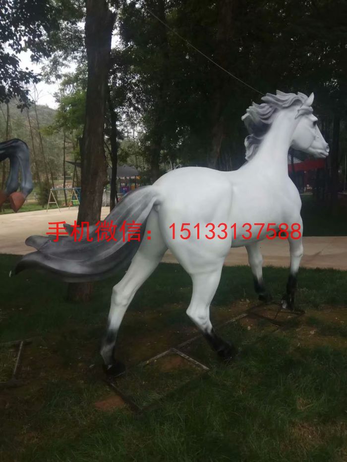 玻璃鋼白馬雕塑 玻璃鋼動物雕塑圖片