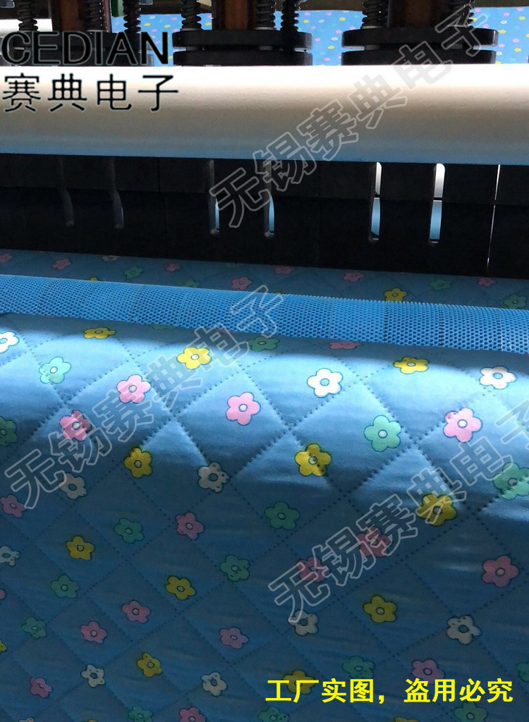 全自動(dòng)夏涼被復(fù)合機(jī)圖片/全自動(dòng)夏涼被復(fù)合機(jī)樣板圖 (2)