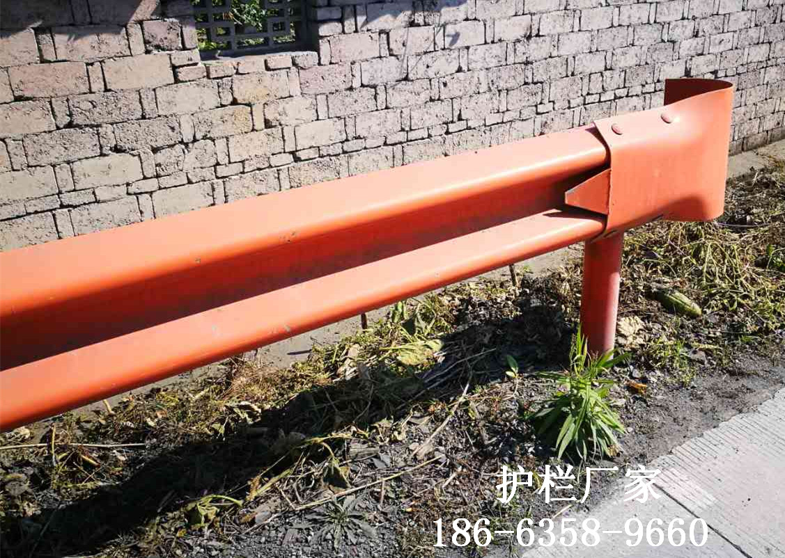 熱鍍鋅護(hù)欄板圖片/熱鍍鋅護(hù)欄板樣板圖 (3)