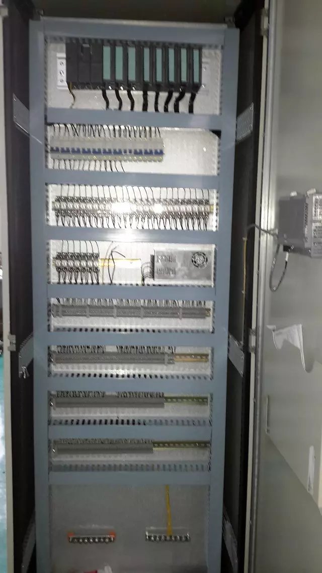 哈爾濱現(xiàn)場(chǎng)電氣接線圖片/哈爾濱現(xiàn)場(chǎng)電氣接線樣板圖 (4)