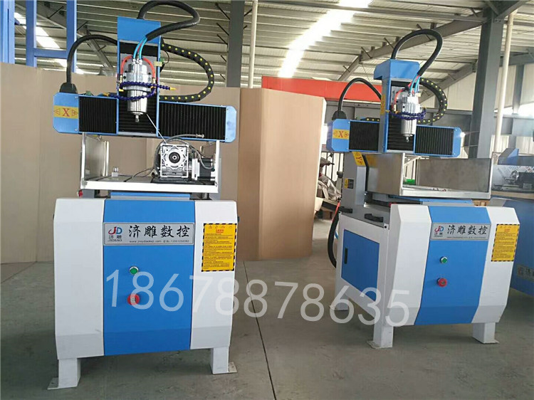 綠松石雕刻機(jī)小型三維立體多功能綠松石手把件雕刻機(jī)