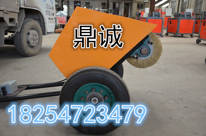 鋼板鐵皮除銹機(jī)圖片