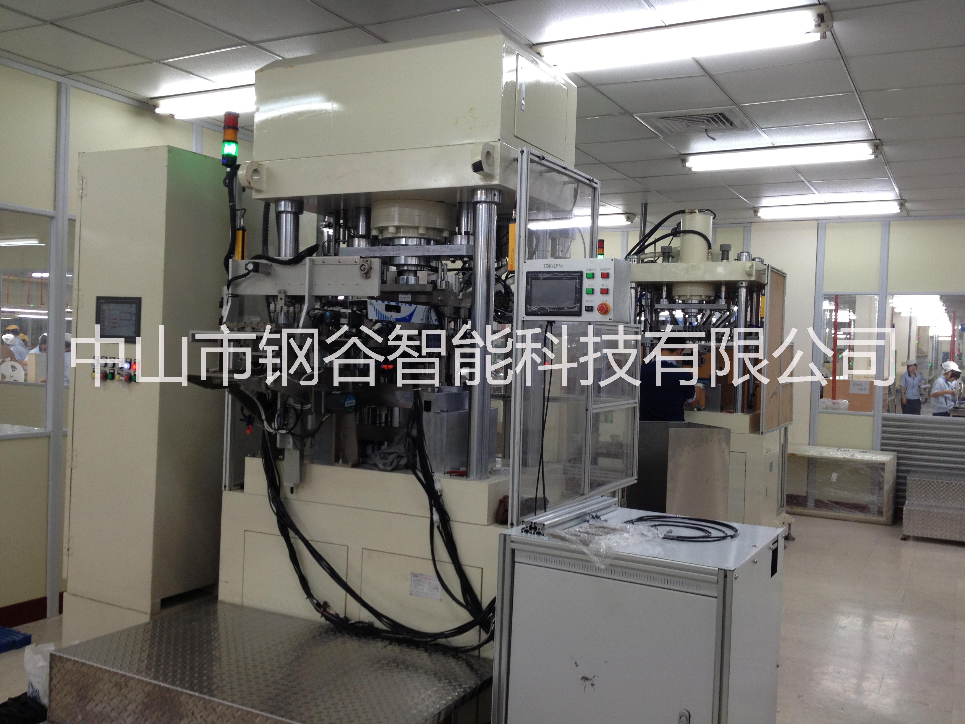 四柱液壓成型機(jī)圖片