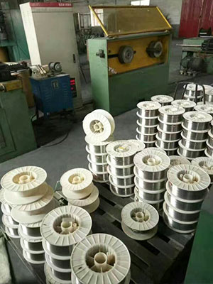 YD256+耐磨藥芯焊絲圖片