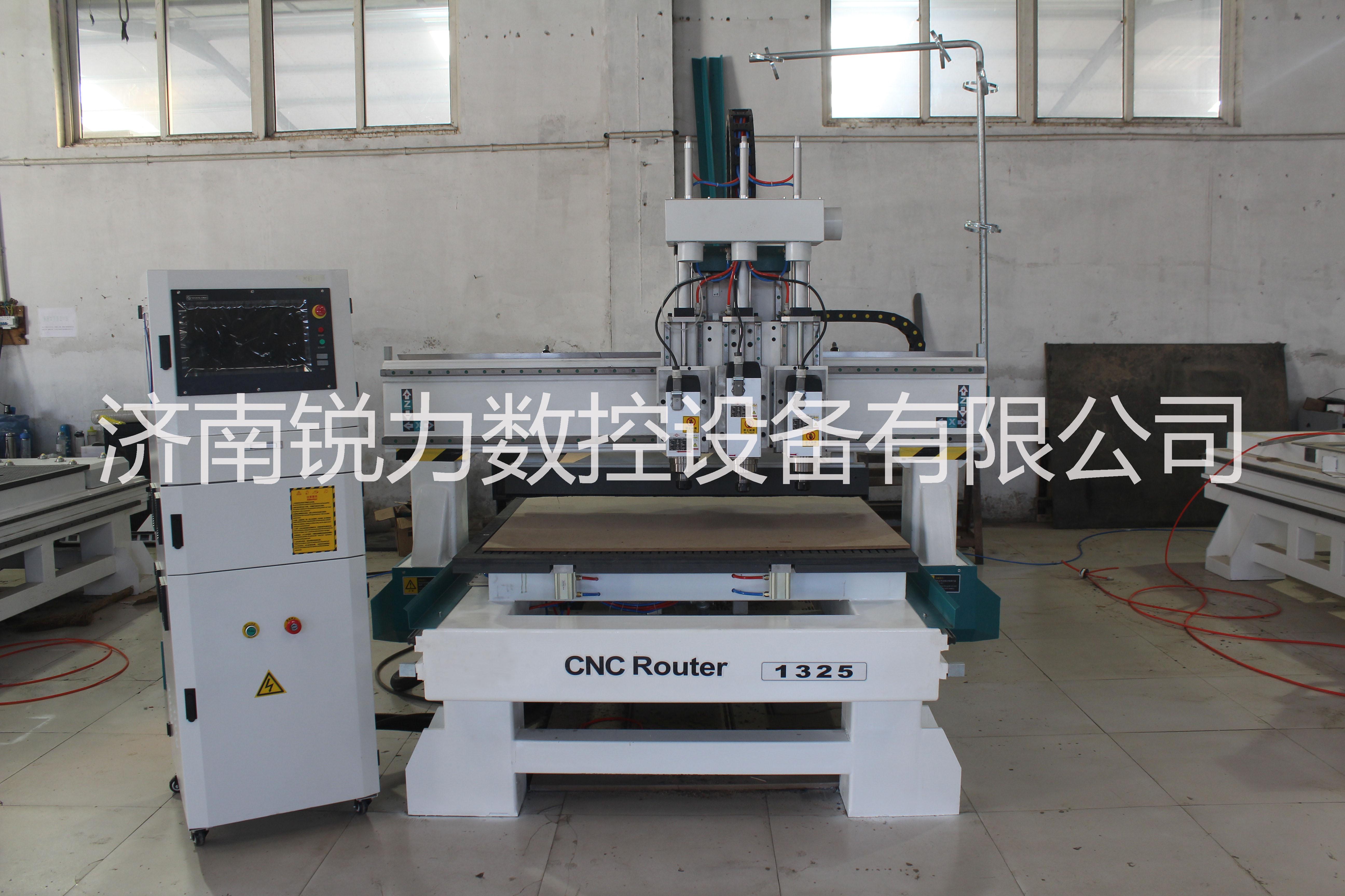 HC-1625 HC-1625衣柜櫥柜開料機  全屋定制板式家具開料機