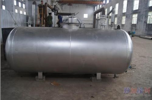 廢輪胎煉油機(jī)圖片