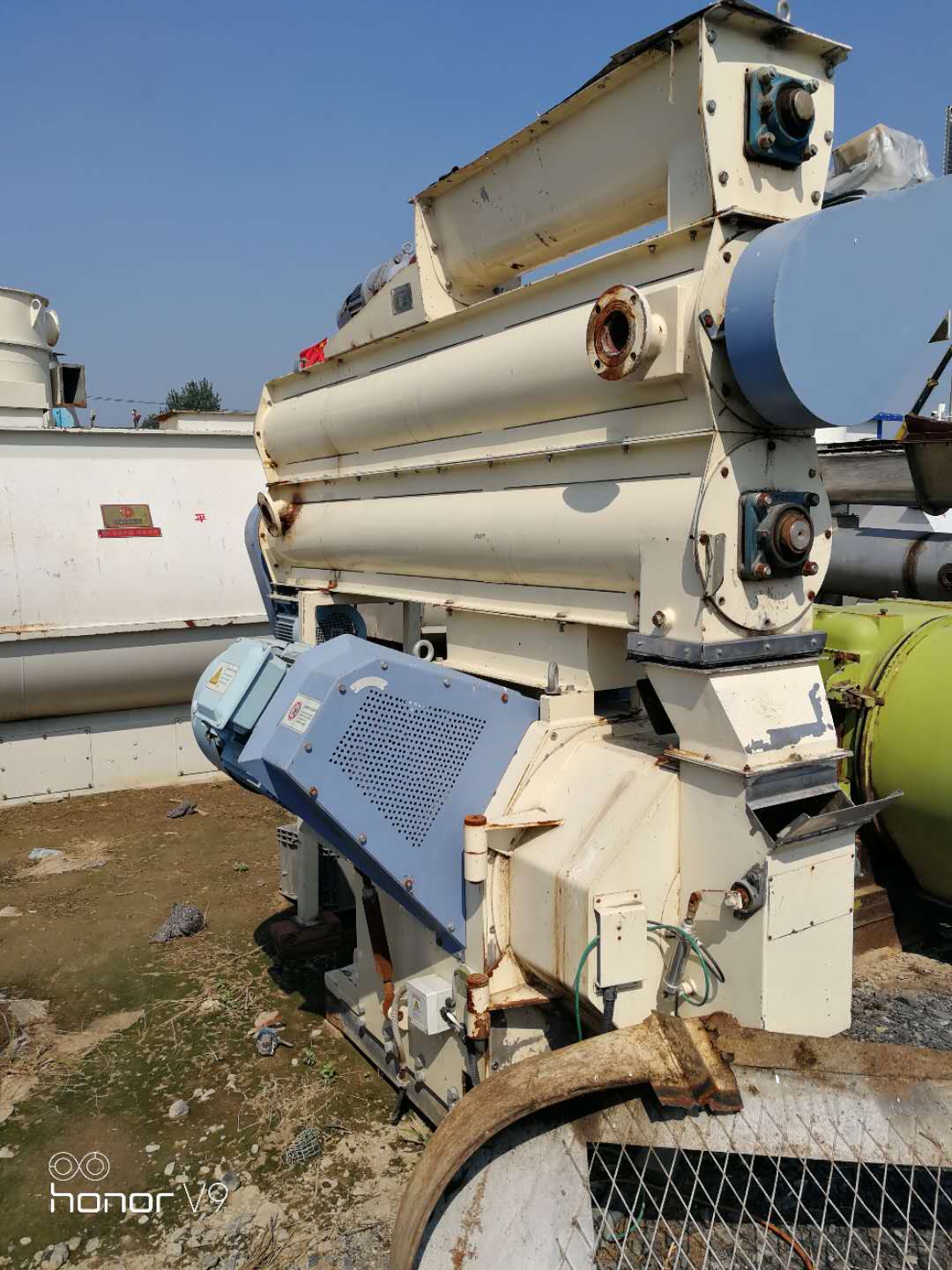 二手320飼料顆粒機(jī)，顆粒機(jī)火熱銷售，優(yōu)質(zhì)顆粒機(jī)，全國優(yōu)質(zhì)廠家直銷優(yōu)質(zhì)顆粒機(jī)火熱進(jìn)行中  二手320飼料顆粒機(jī)