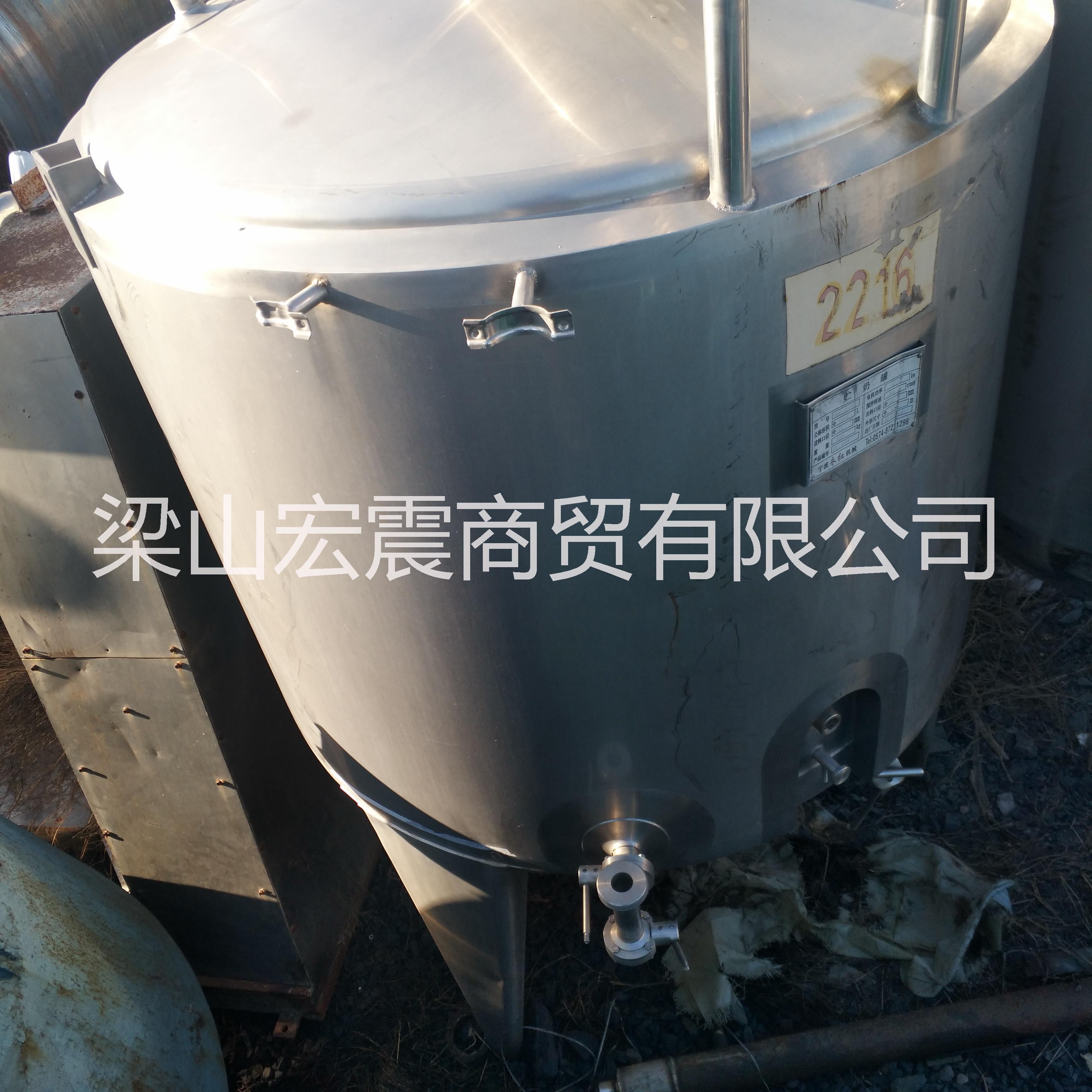 不銹鋼奶罐圖片/不銹鋼奶罐樣板圖 (2)