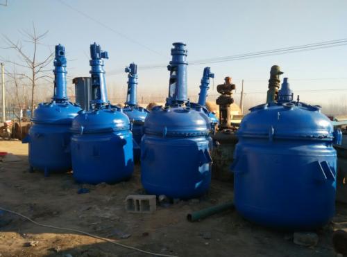 批發(fā)二手反應(yīng)釜圖片