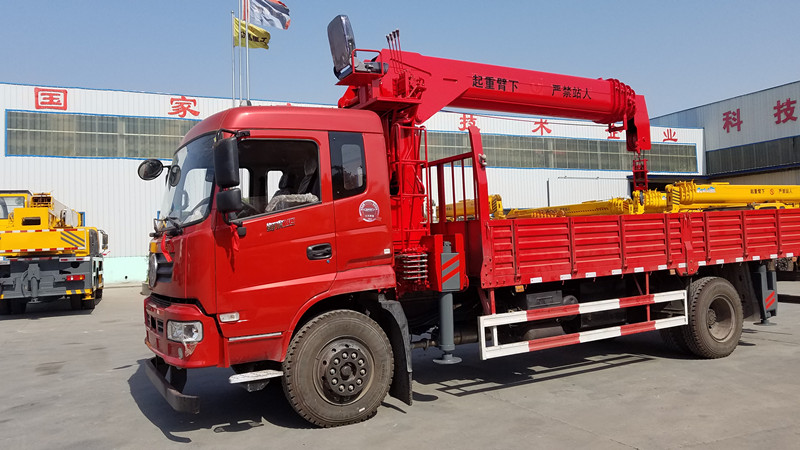 東風(fēng)12噸隨車吊廠家報(bào)價(jià)圖片/東風(fēng)12噸隨車吊廠家報(bào)價(jià)樣板圖 (3)