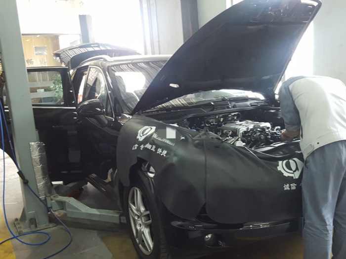 北京保時(shí)捷卡宴大保養(yǎng)項(xiàng)目全過(guò)程圖片