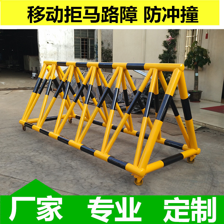 移動(dòng)拒馬圖片