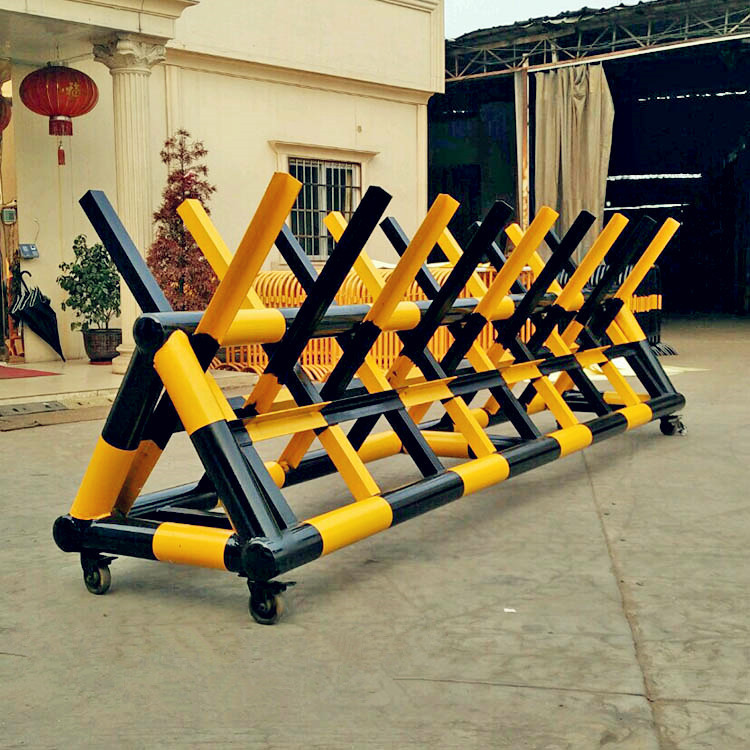 防沖撞拒馬護欄學校門口*4米長1.2米高阻車架可配尖刺