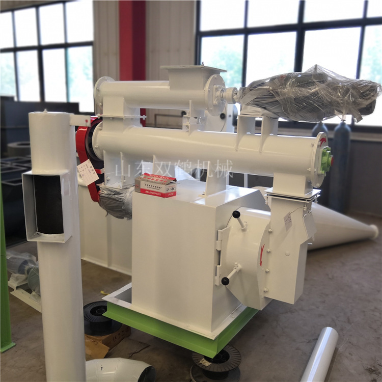 小型飼料機 中心養(yǎng)殖戶 牲畜顆粒飼料加工設備自己做顆粒 顆粒機
