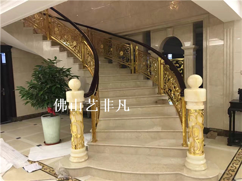 朔州別墅整體鋁板雕刻護(hù)欄 鋁板整體雕刻旋轉(zhuǎn)仿古銅護(hù)欄
