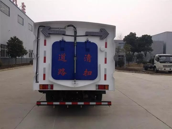 東風(fēng)多利卡掃路車圖片/東風(fēng)多利卡掃路車樣板圖 (4)