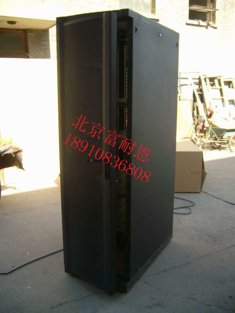 APC機(jī)柜圖片/APC機(jī)柜樣板圖 (2)