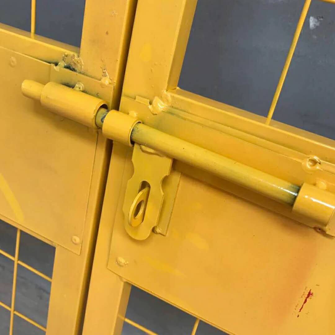 電梯安全門現(xiàn)貨工地樓層防護(hù)隔離門圖片/電梯安全門現(xiàn)貨工地樓層防護(hù)隔離門樣板圖 (2)