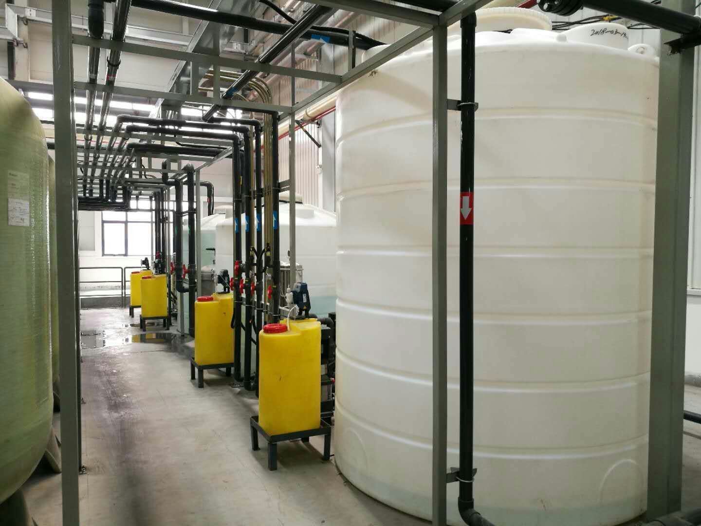 10噸塑料水箱規(guī)格圖片/10噸塑料水箱規(guī)格樣板圖 (3)