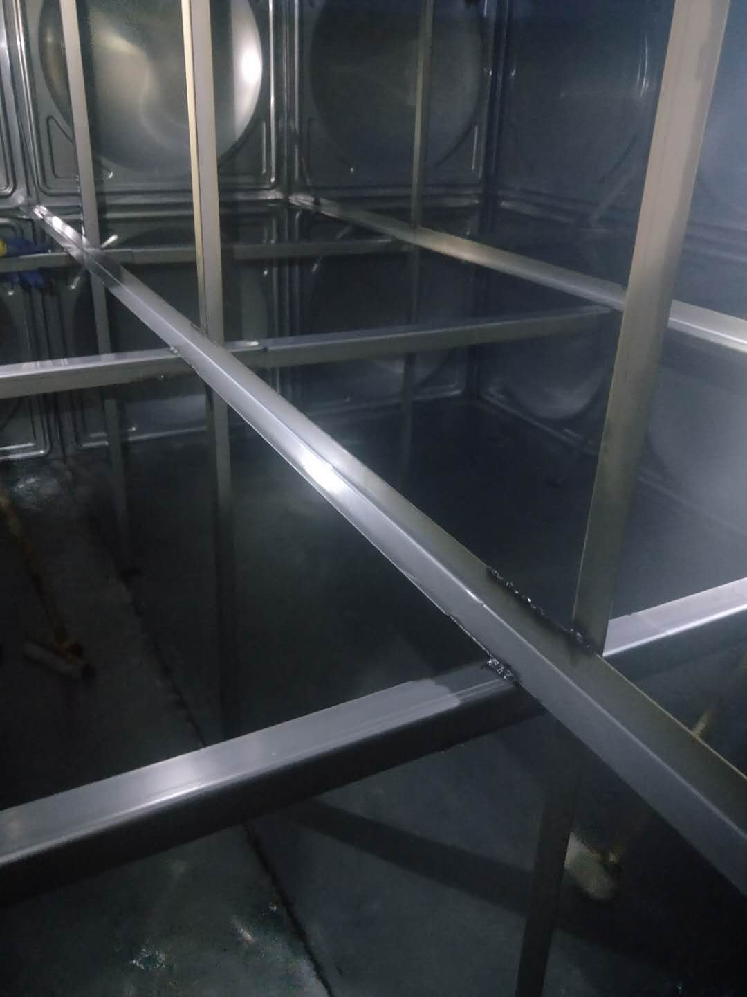 鄭州二次供水水箱清洗蓄水池清洗圖片/鄭州二次供水水箱清洗蓄水池清洗樣板圖 (1)