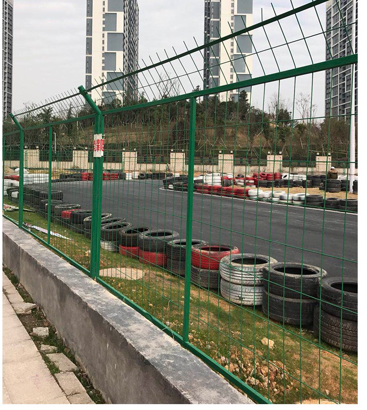 護欄網(wǎng)圖片/護欄網(wǎng)樣板圖 (4)
