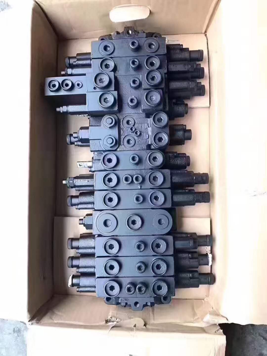 徐工60多路閥6MCV65111A，JMCV-65/10-2A 6MCV65111A分配閥