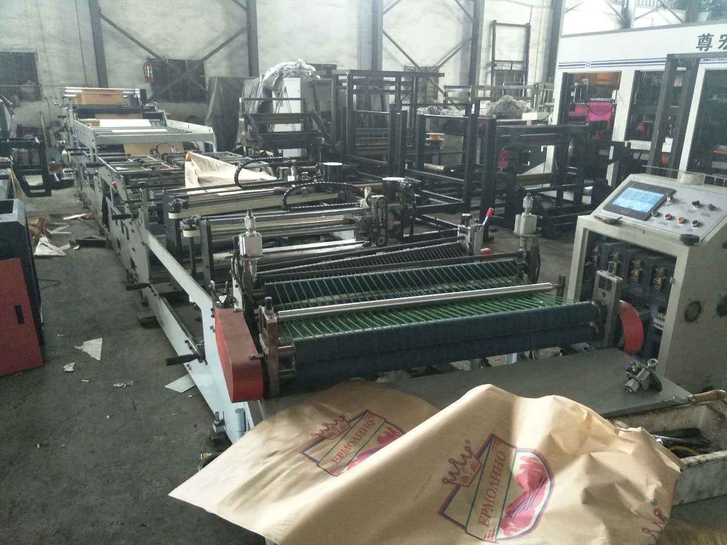 制袋機(jī)圖片/制袋機(jī)樣板圖 (3)