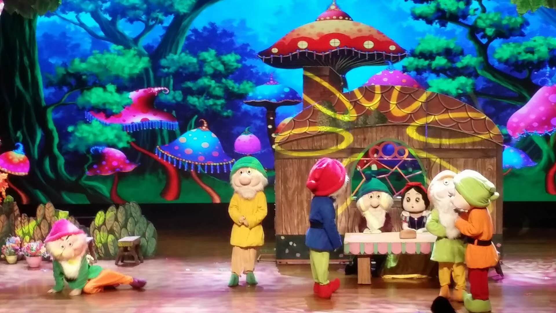 卡通兒童劇演出圖片/卡通兒童劇演出樣板圖 (4)