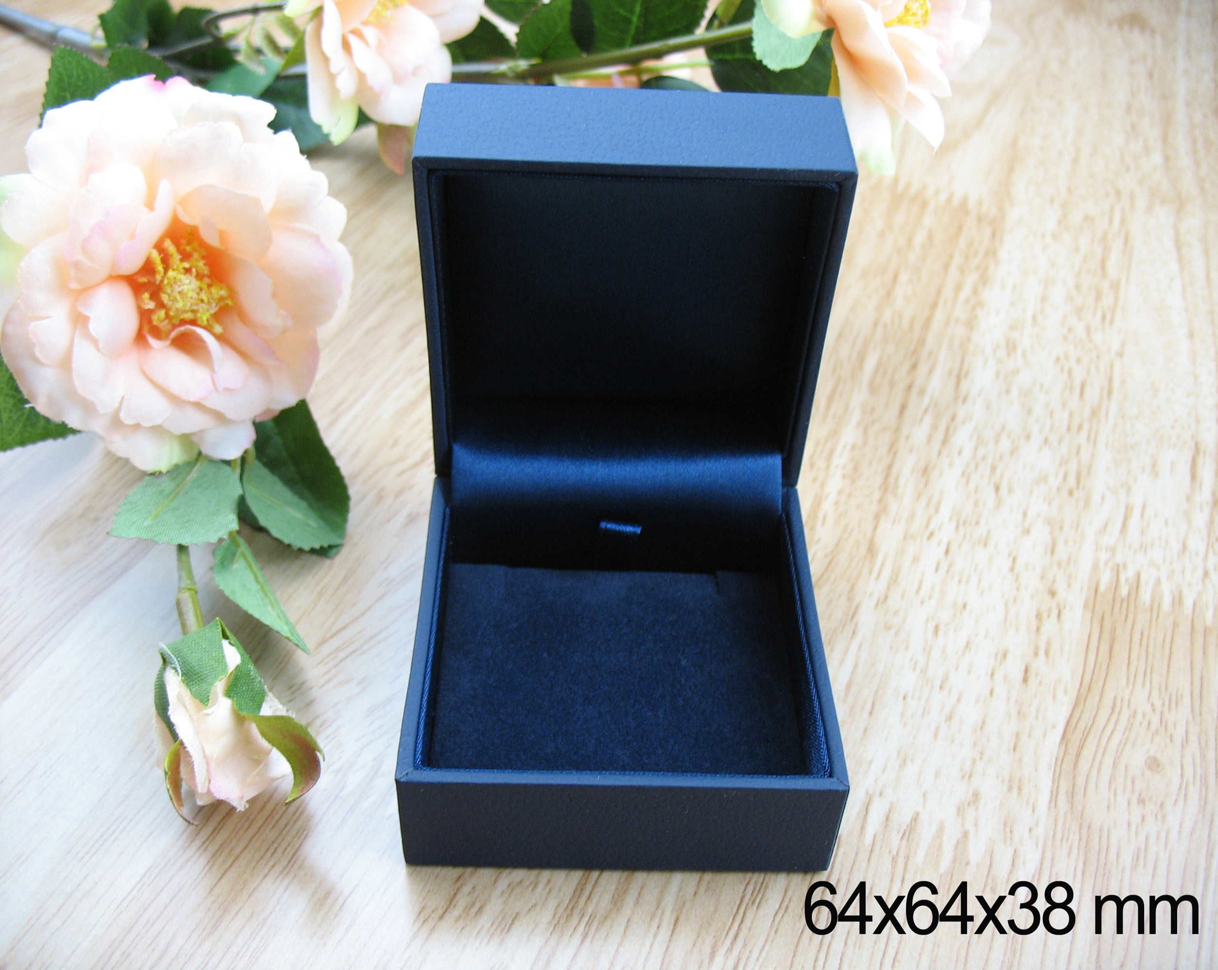 耳環(huán)盒圖片