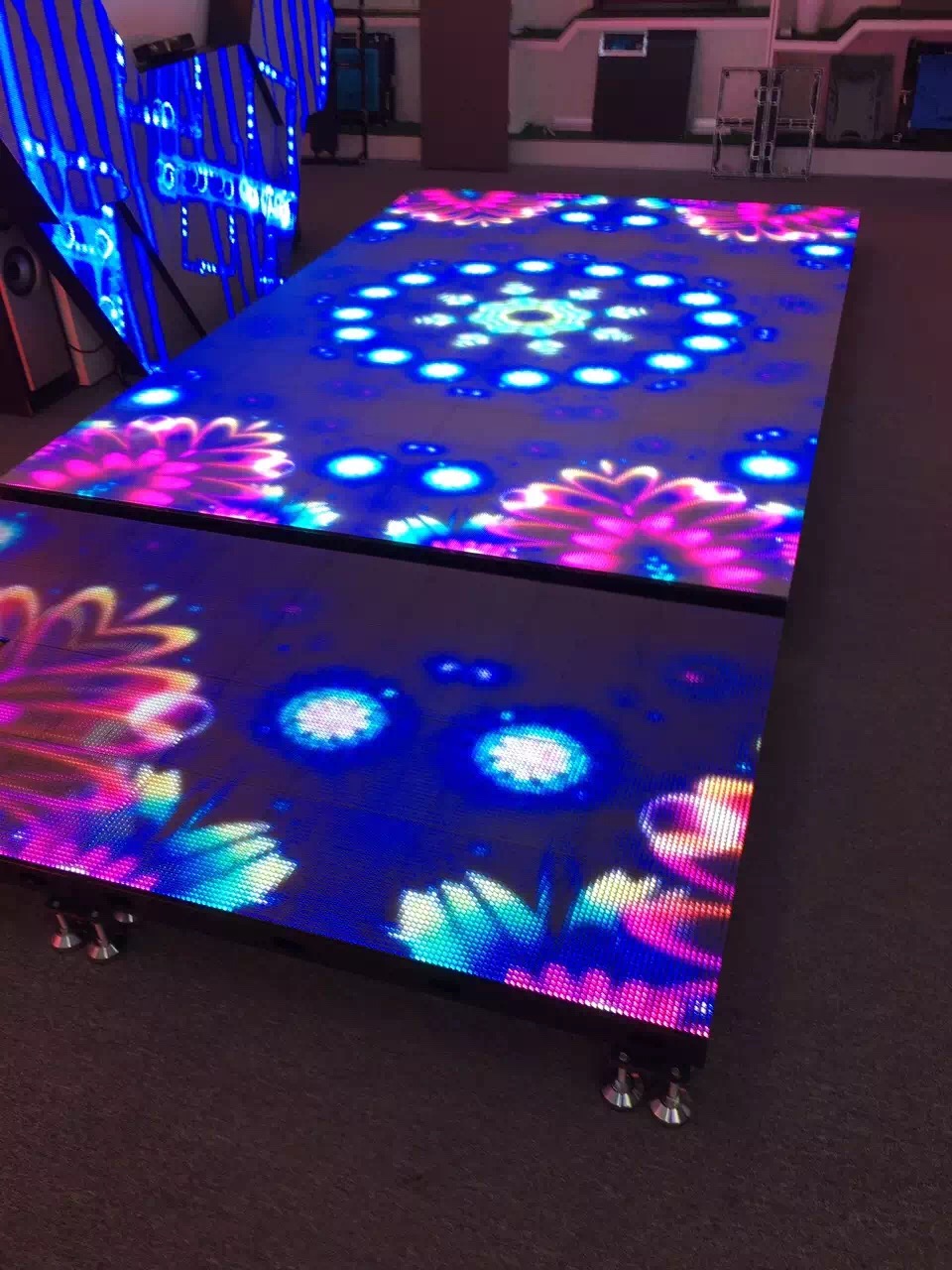LED智能互動舞臺屏廠家直銷，質(zhì)量保障 廠家直銷LED智能互動舞臺屏