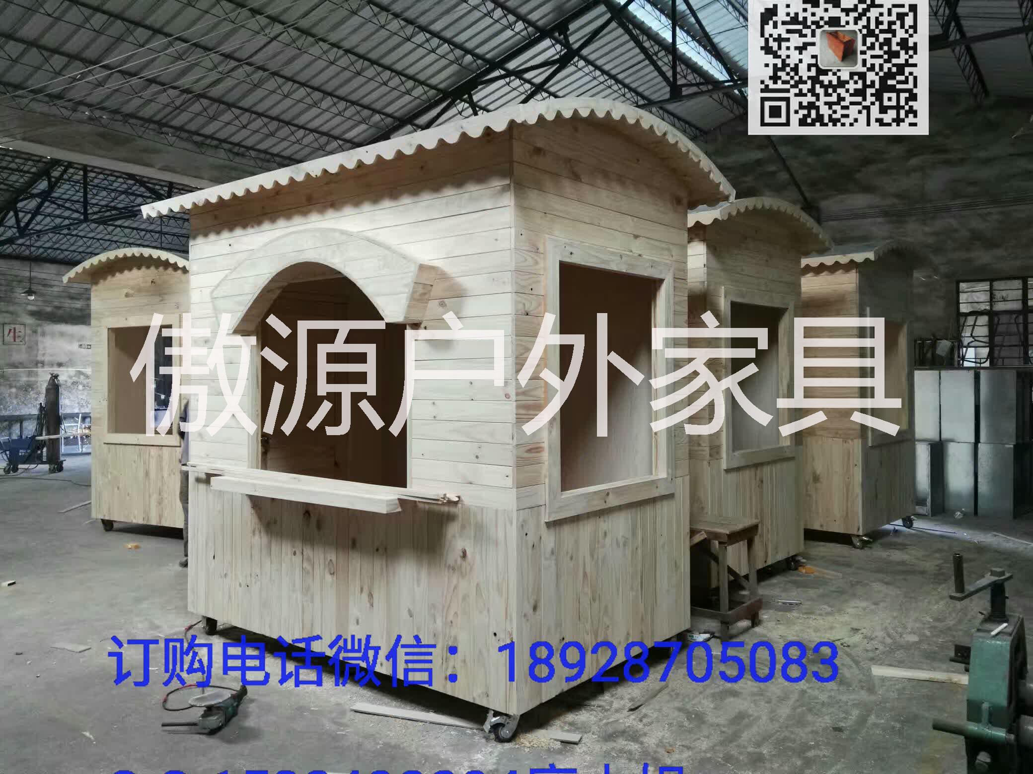 木固定售貨亭 仿瓦頂式售貨亭 商業(yè)廣場(chǎng)步行街鋼木結(jié)構(gòu)售貨亭 實(shí)木售貨亭