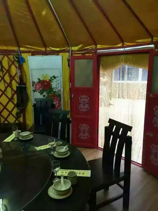 蒙古包的建筑于特色_蒙古包一个多少钱_方形蒙古包多少钱 住宿蒙古包多少钱一个？图片