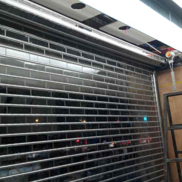 卷閘門(mén)|陜西不銹鋼卷閘門(mén)報(bào)價(jià)表|陜西卷閘門(mén)供貨商|陜西卷閘門(mén)批發(fā)定做 上門(mén)安裝 品質(zhì)保證