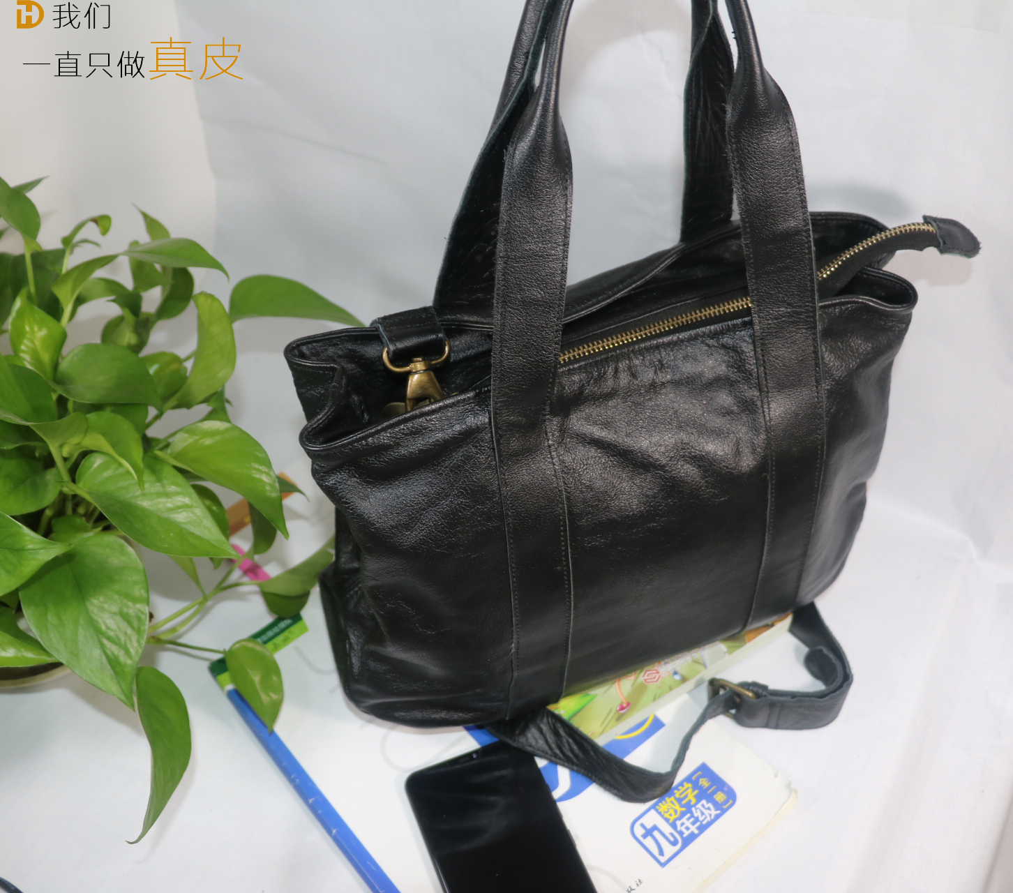 斜跨女包價(jià)格，江西斜跨女包價(jià)格，頭層牛皮輕便柔軟單肩斜跨手提韓版通勤女包