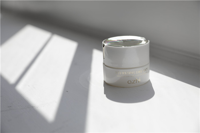 阿芝發(fā)光面霜 滋潤肌膚