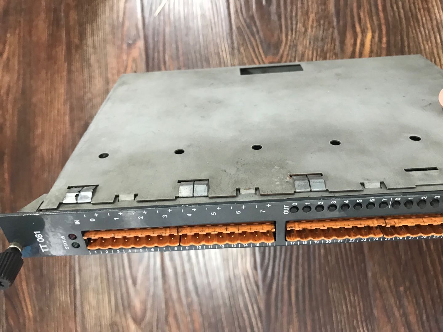 蘇州恩格爾注塑機(jī)電路板維修中心——蘇州恩格爾注塑機(jī)TT081電路板測(cè)試架維修及現(xiàn)貨銷售