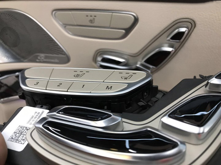 奔馳加裝座椅記憶享受頂配樂(lè)趣圖片/奔馳加裝座椅記憶享受頂配樂(lè)趣樣板圖 (2)